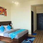 Shalom Backpackers Dharamkot Mcleodganj