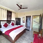 Hotel Om Palace