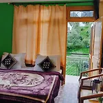 Hotel Ishwar Naddi