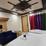 Green View Hotel And Restaurant