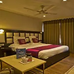 Hotel Lavish Inn & Black Magic Restaurant And Bar Dharamshala
