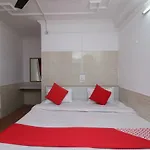 Oyo 38090 Sharma Cottage