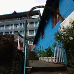 Hostel Triangle Folks, Mcleodganj