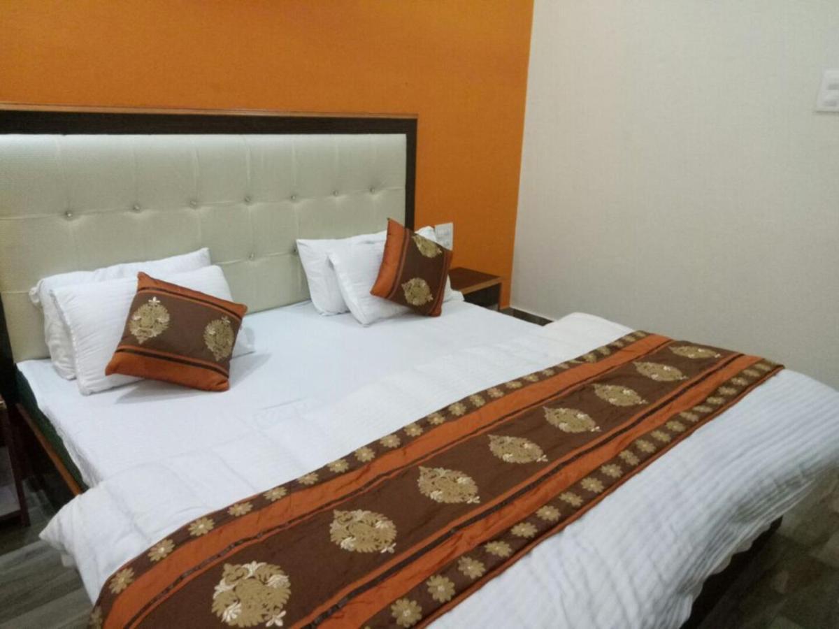 Hotel Bhagsu Sarovar