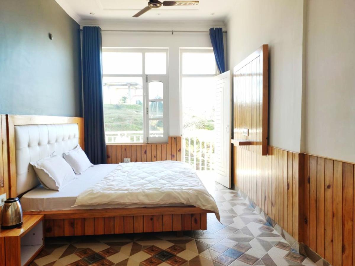 Hostel Worlds