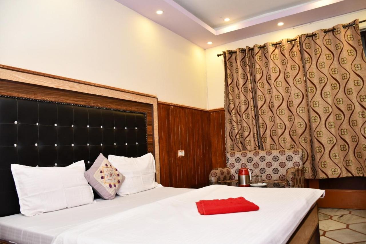 Hotel Himalyan Paradise 3*