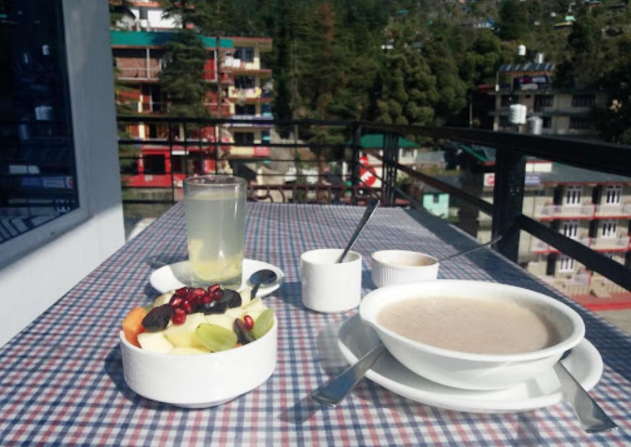 Hotel Shivani International 3*