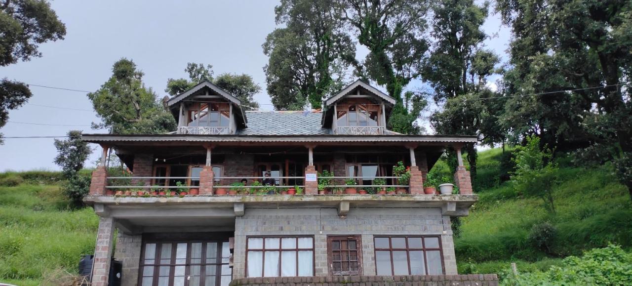 Naddi Castle Homestay