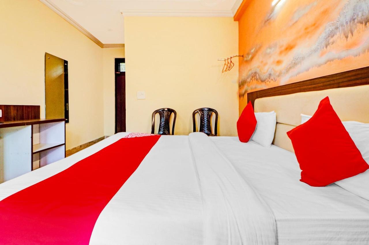 Hotel Oyo Flagship 83097 Ishwar Guest House 4*