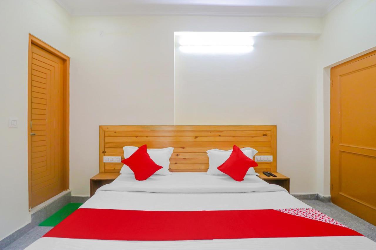 O White Mountains Hotel