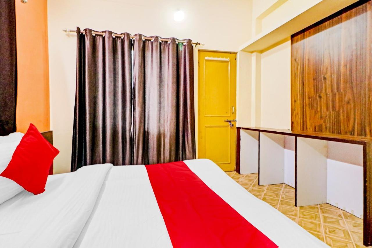 Oyo Flagship 83097 Ishwar Guest House 4*