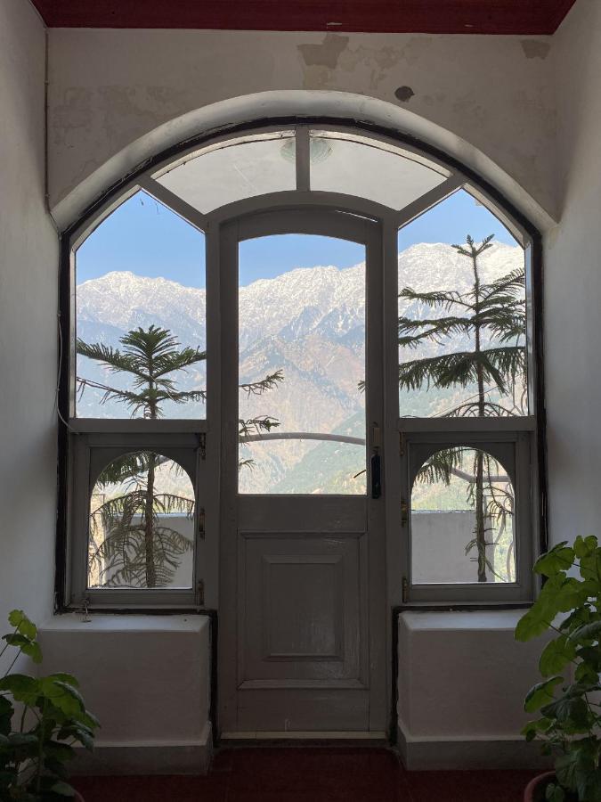 Hotel Victoriya Palace,mcleod Ganj 3*
