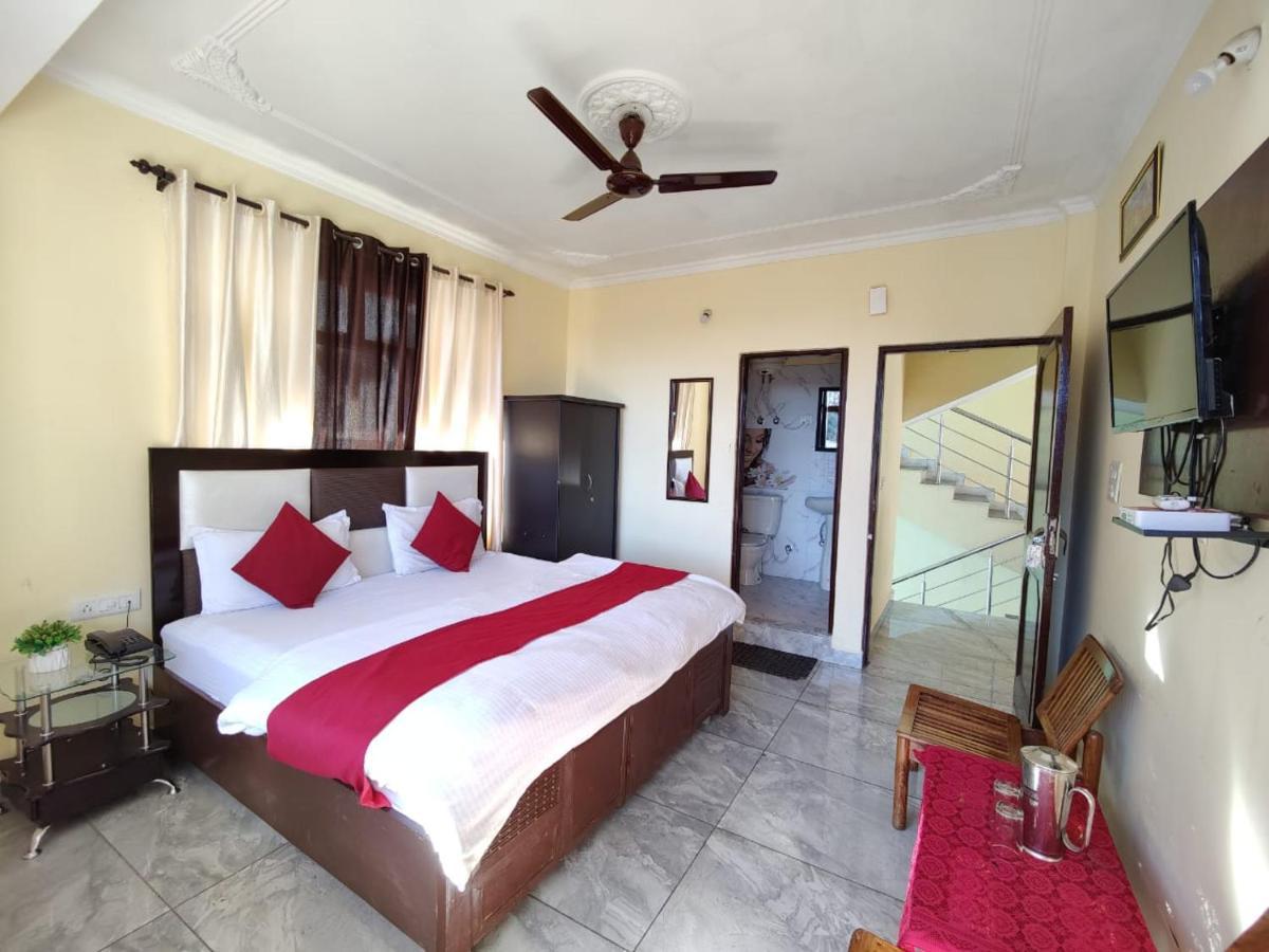 Hotel Hotel Om Palace 3*