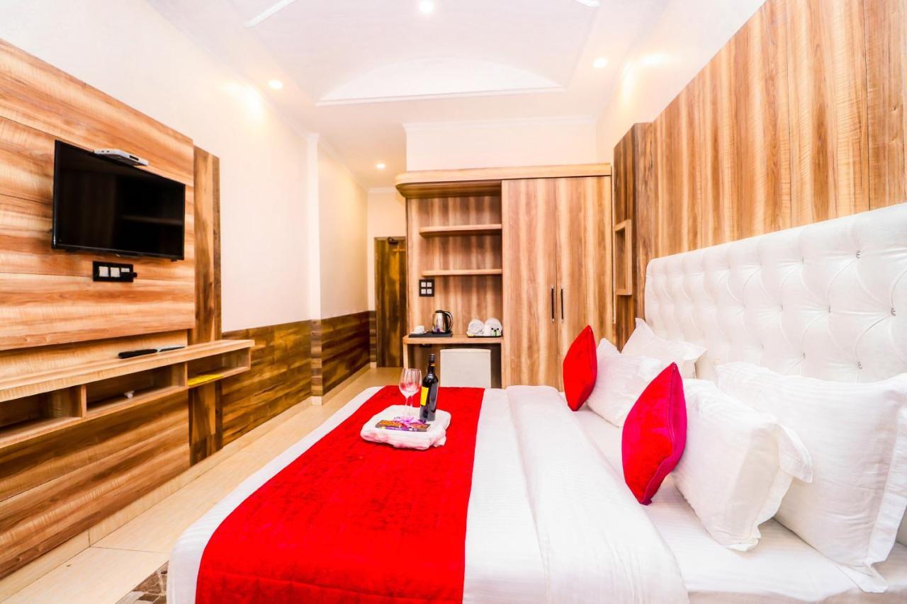 Hotel Grand Hill