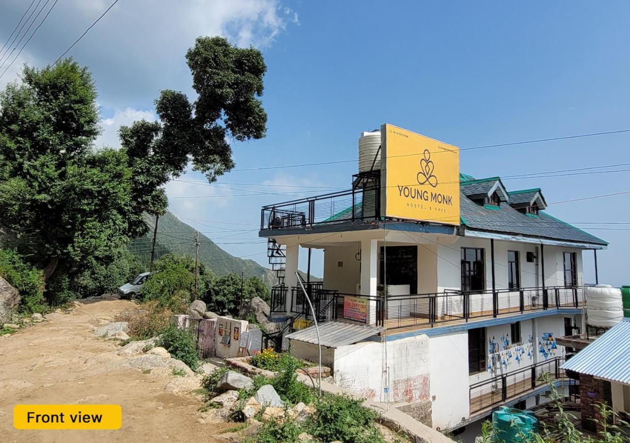 Hostel Young Monk & Cafe Dharamkot *