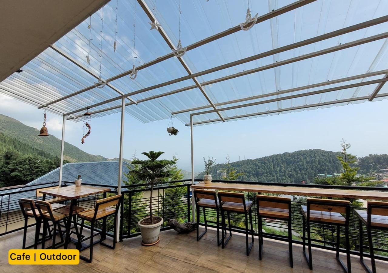 Hostel Young Monk & Cafe Dharamkot *
