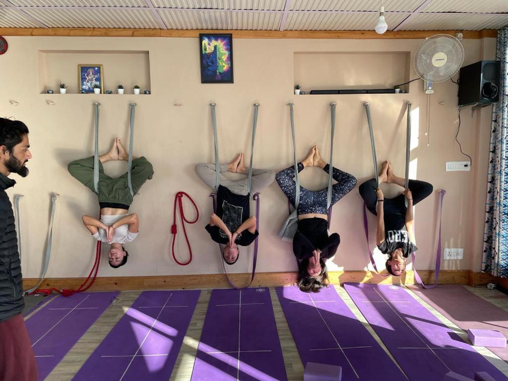 Yoga House *