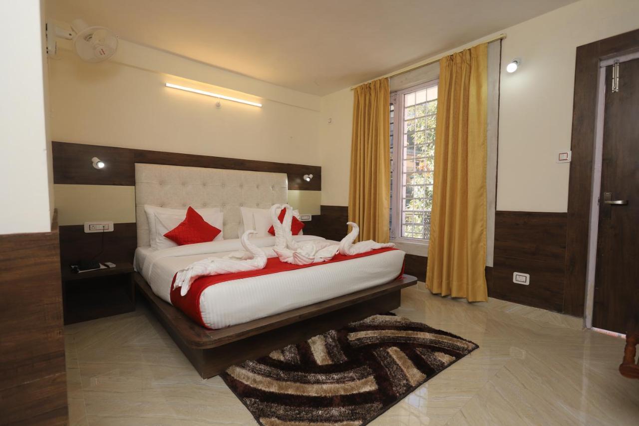 The Nest, Rooftop Cafe, Bonfire With A Sceneric Mountain View 4*