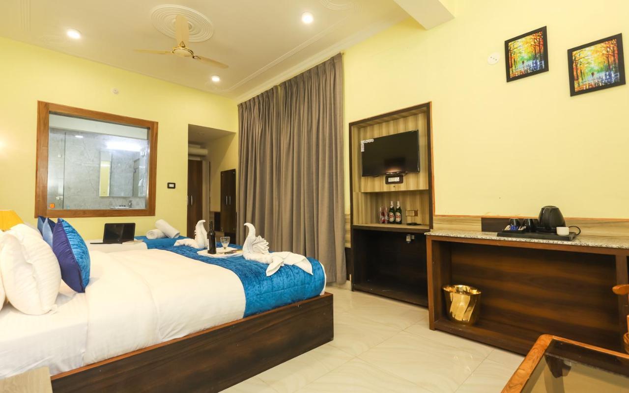 The Nest, Rooftop Cafe, Bonfire With A Sceneric Mountain View 4*