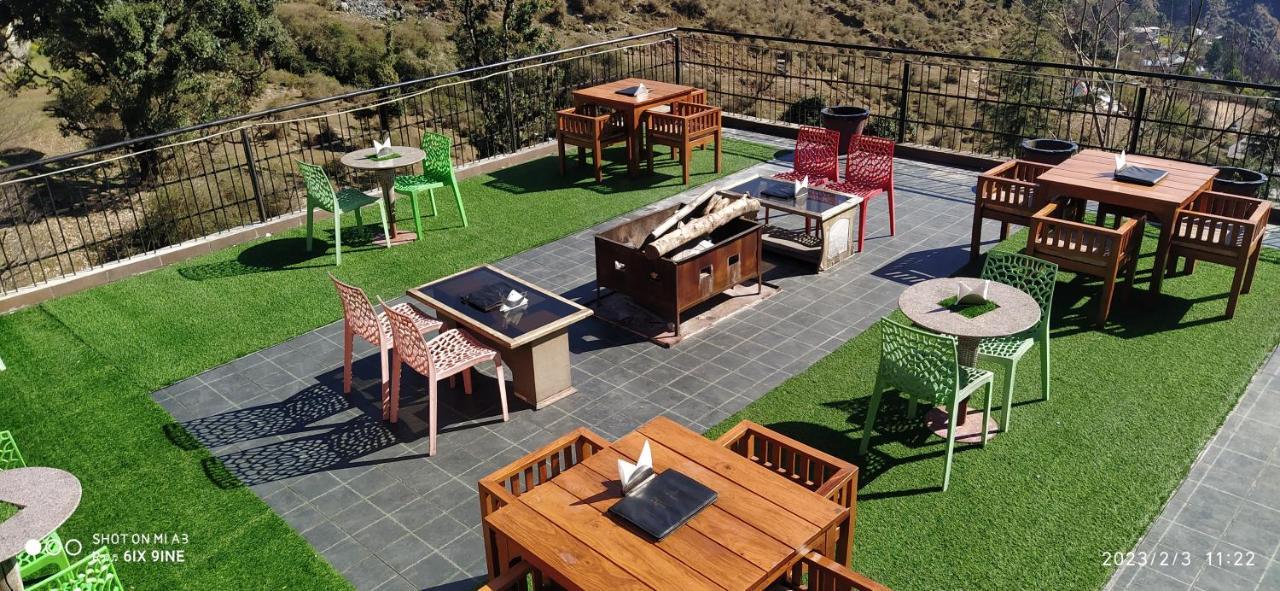 The Nest, Rooftop Cafe, Bonfire With A Sceneric Mountain View Hotel