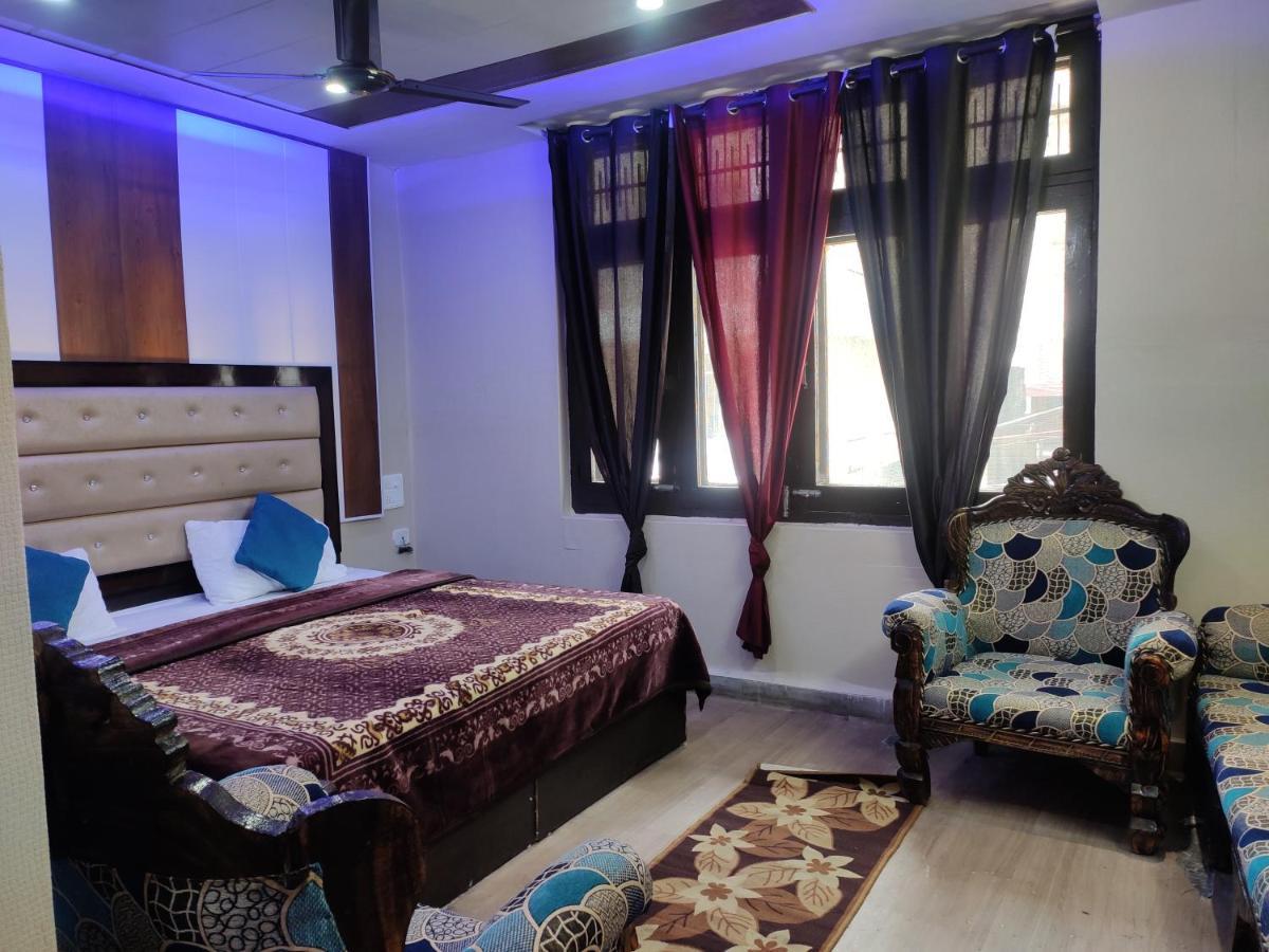 Guest house Pink White *