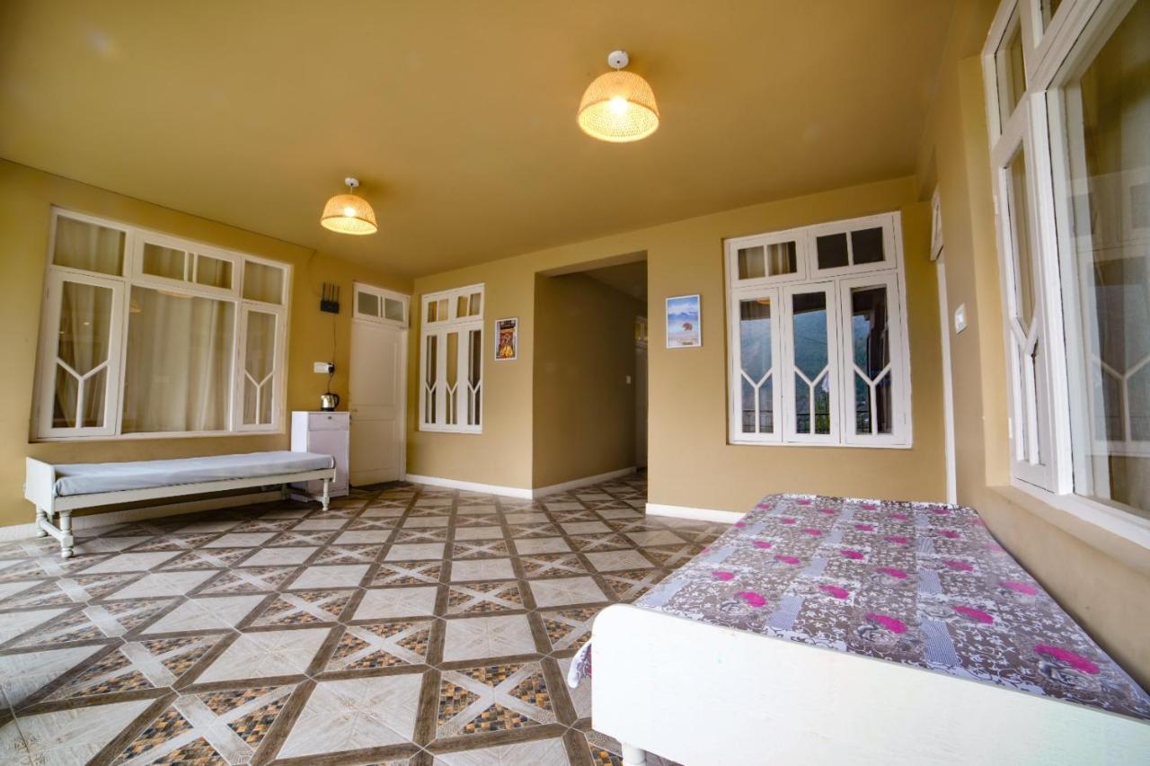 Guest house Nomadgao Dharamkot - Great Views, Fast Wifi, Interesting People, Near Mcleodganj *