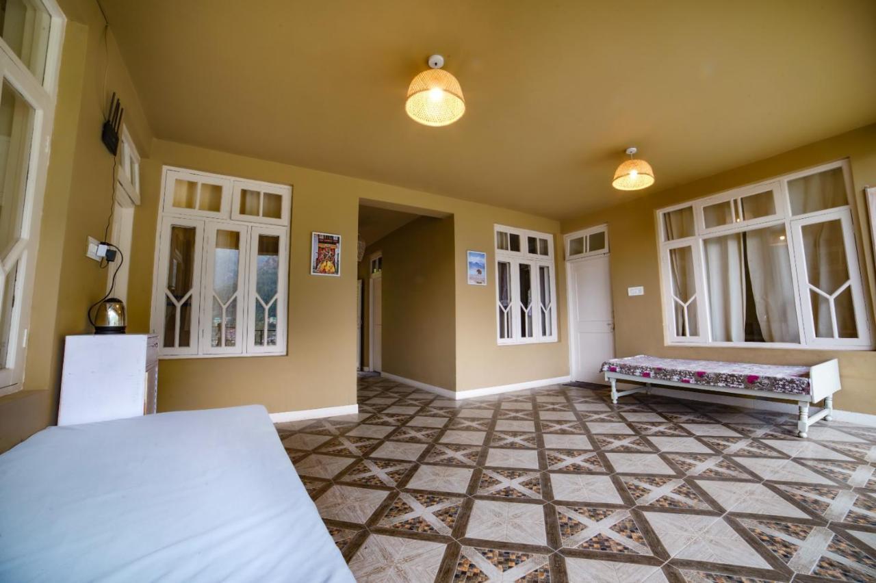 Guest house Nomadgao Dharamkot - Great Views, Fast Wifi, Interesting People, Near Mcleodganj *