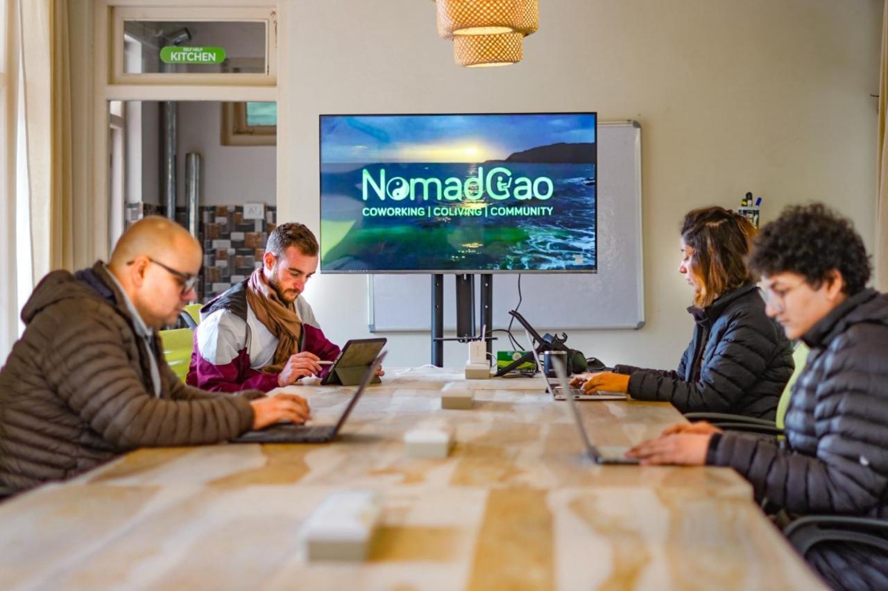 Nomadgao Dharamkot - Great Views, Fast Wifi, Interesting People, Near Mcleodganj Guest house