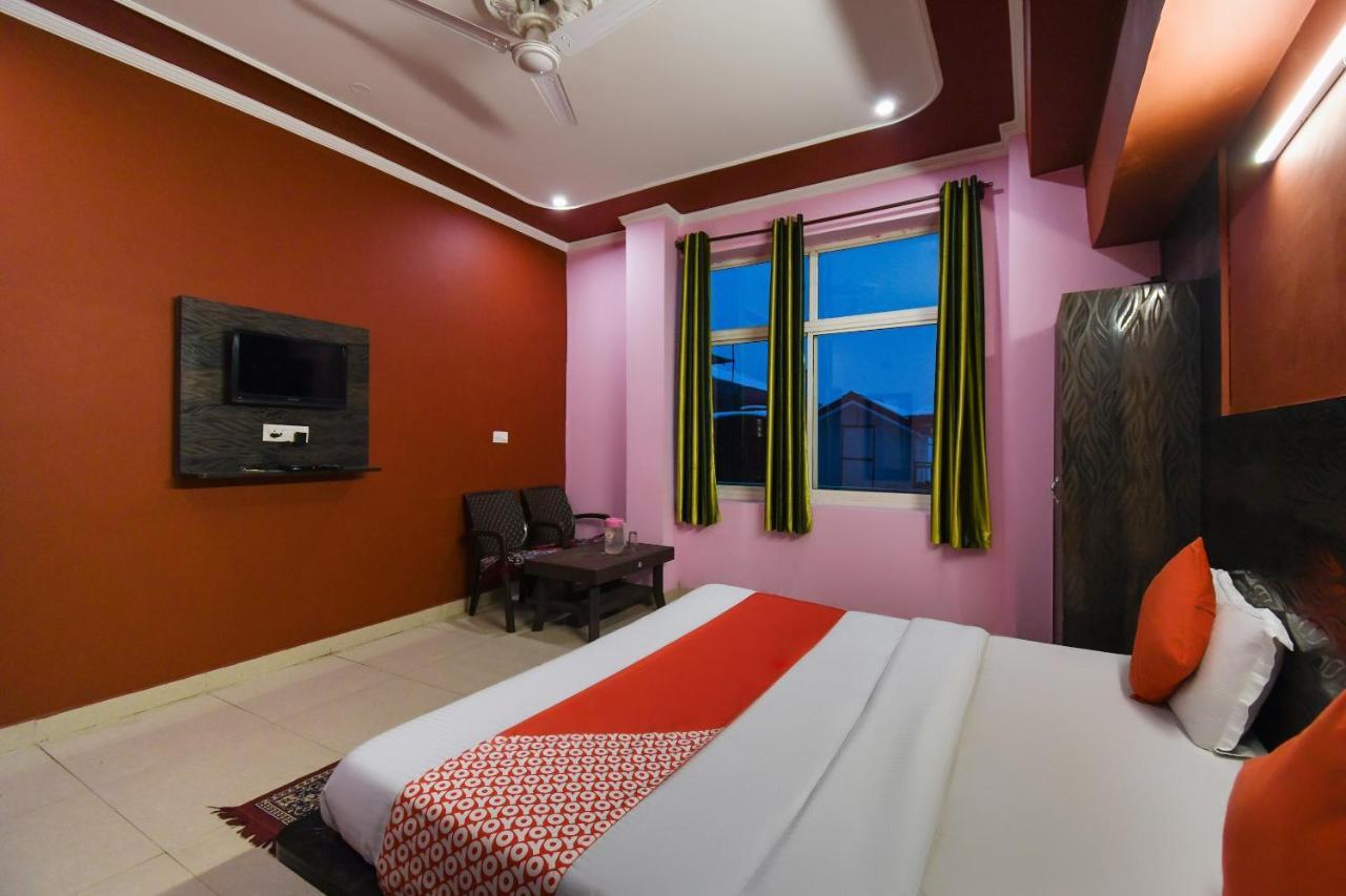 Oyo T K House 3*