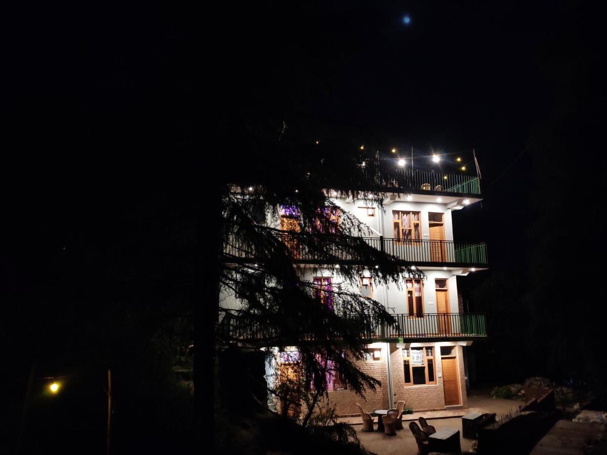 Lil Sparrow Art Cafe & Homestay