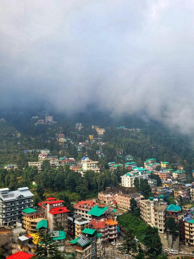 Hotel Rr And -प्रकृति की गोद में 4*