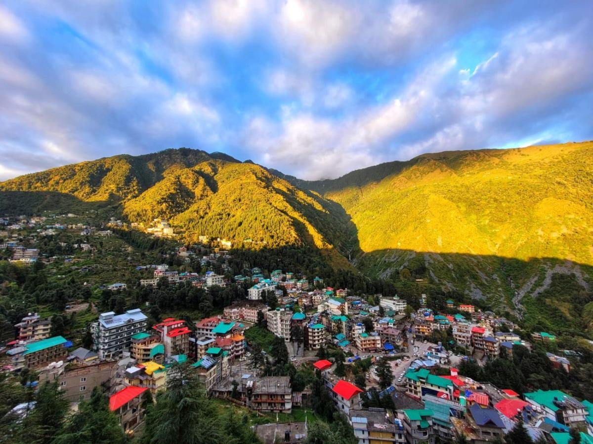Rr And -प्रकृति की गोद में McLeod Ganj