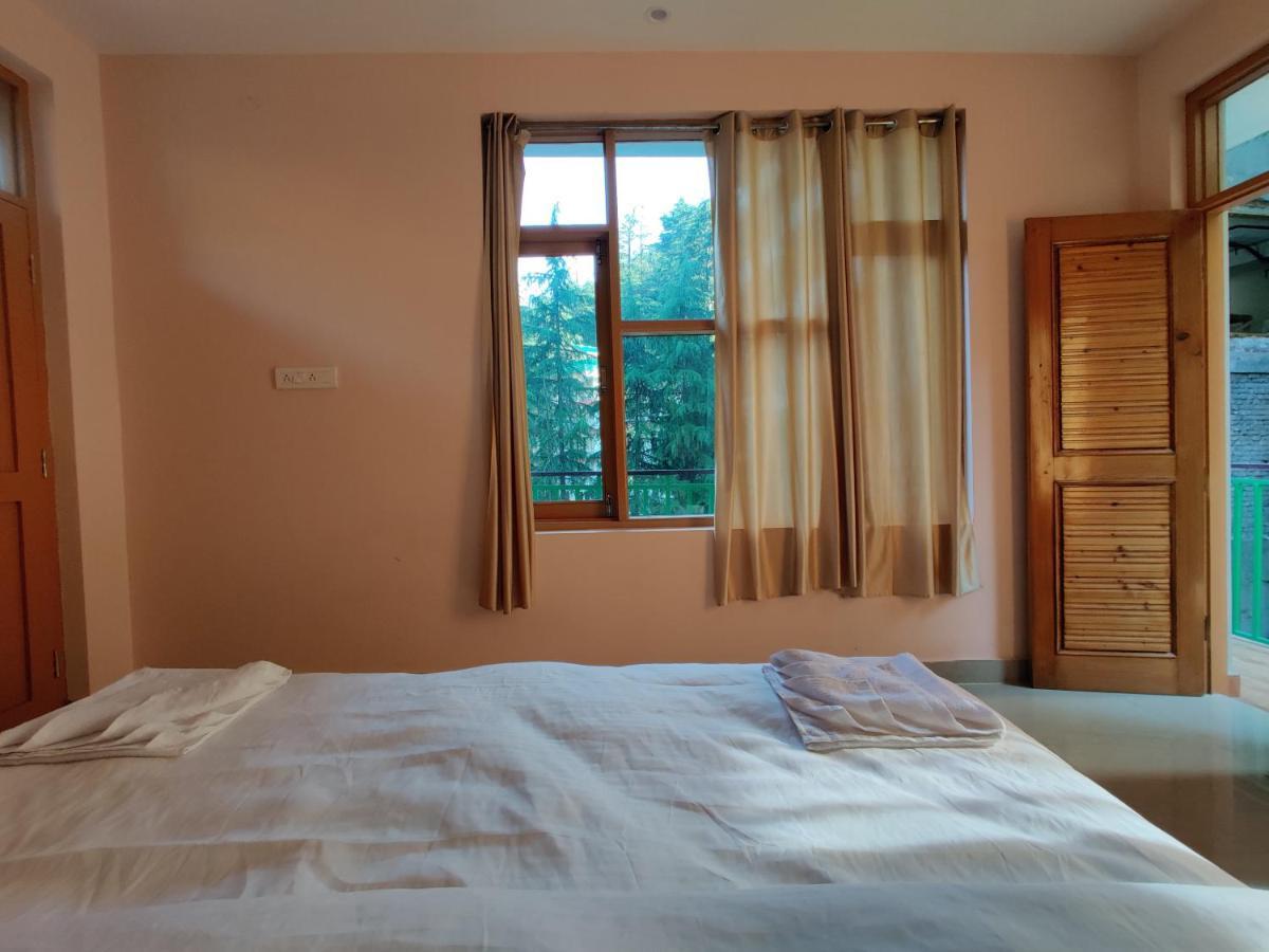 Lil Sparrow Art Cafe & Homestay McLeod Ganj
