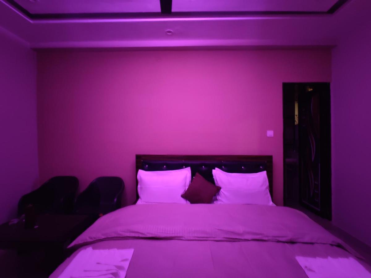 Homestay Lil Sparrow Art Cafe & McLeod Ganj