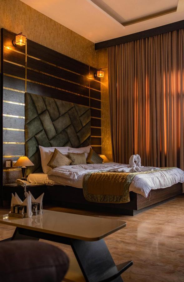 Bella Heights Hotel 3*