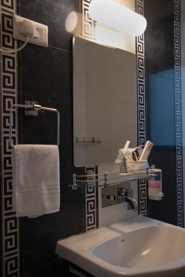 Hotel Bella Heights 3*