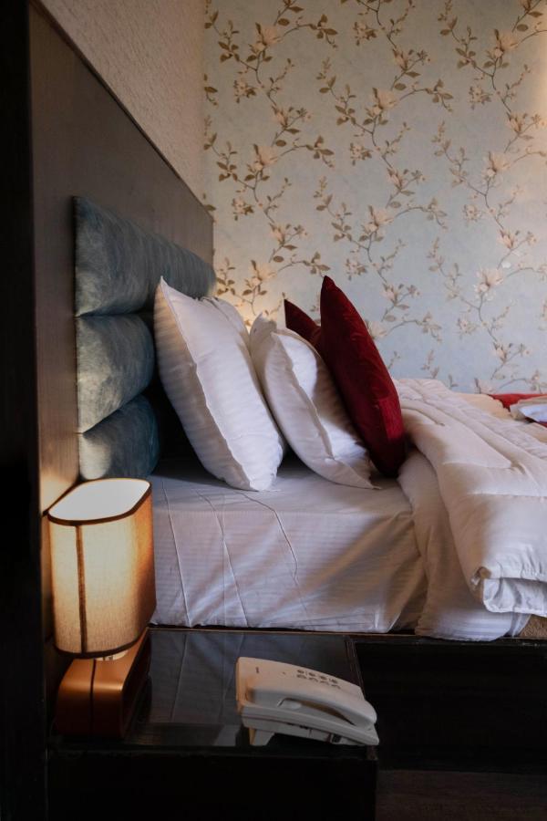 Hotel Bella Heights