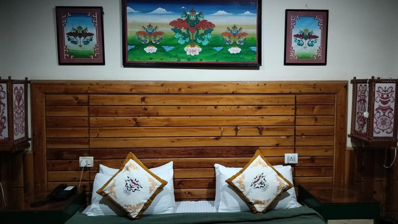 Auspiscious Him View McLeod Ganj