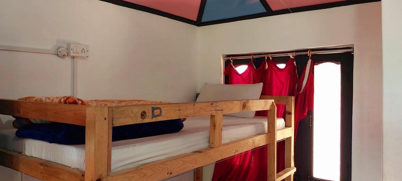 El Profesor Mcleodganj Hostel