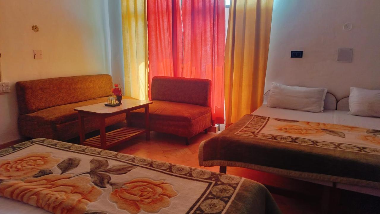 Chaitanya Hotel