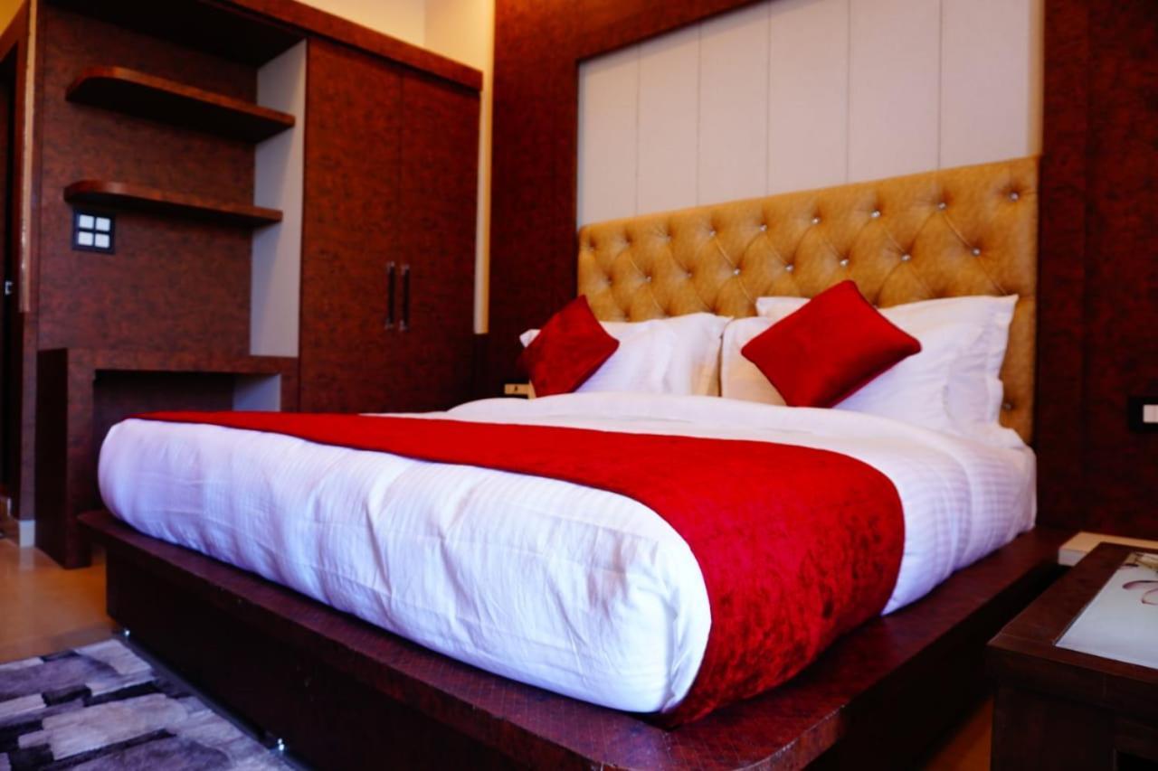 Hotel Grand Hill On Mall Road Mcleodganj