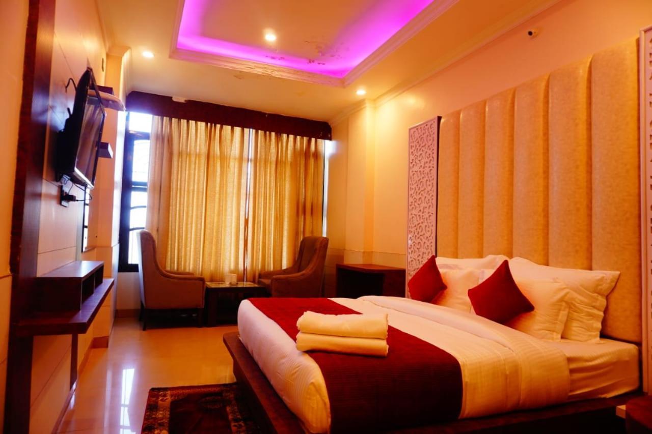 Grand Hill On Mall Road Mcleodganj Hotel 3*