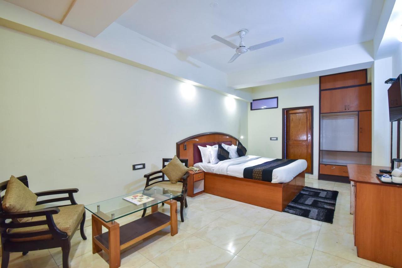 Hotel M And 3*