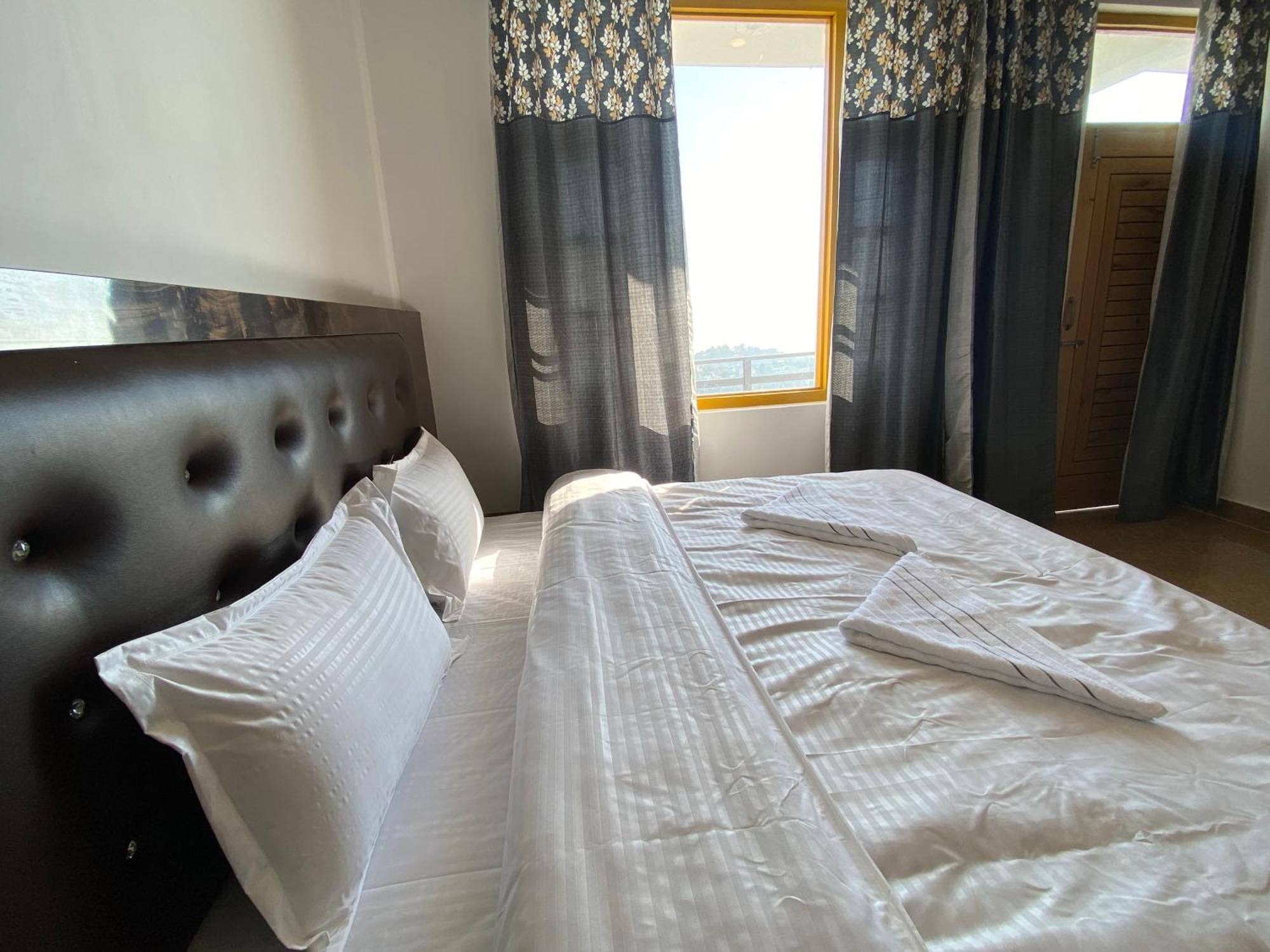 Homestay Redeem Cafe &