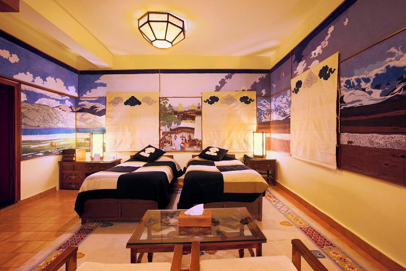 Chonor House 3*