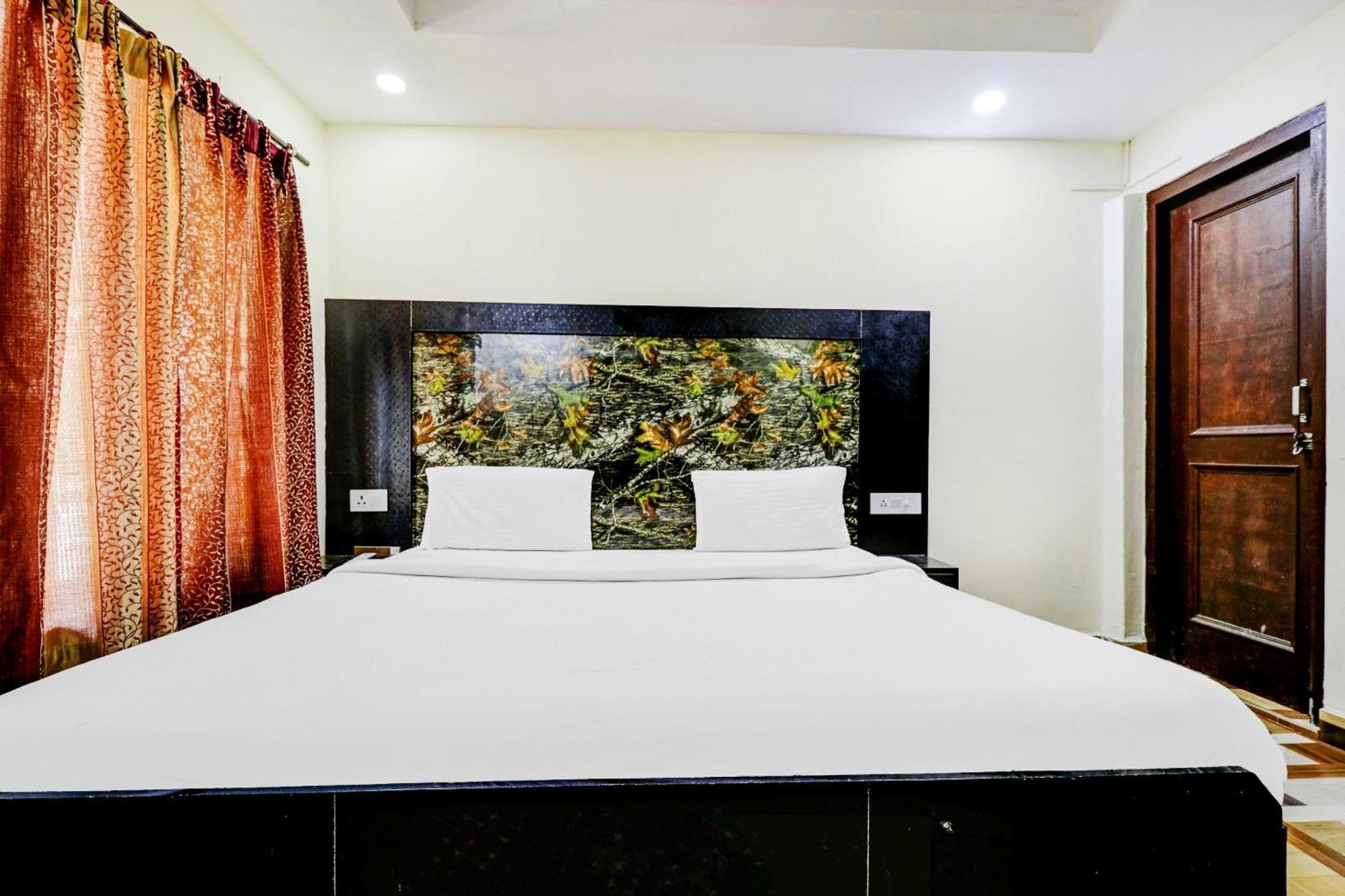 O Sandhyana Hotel 3*