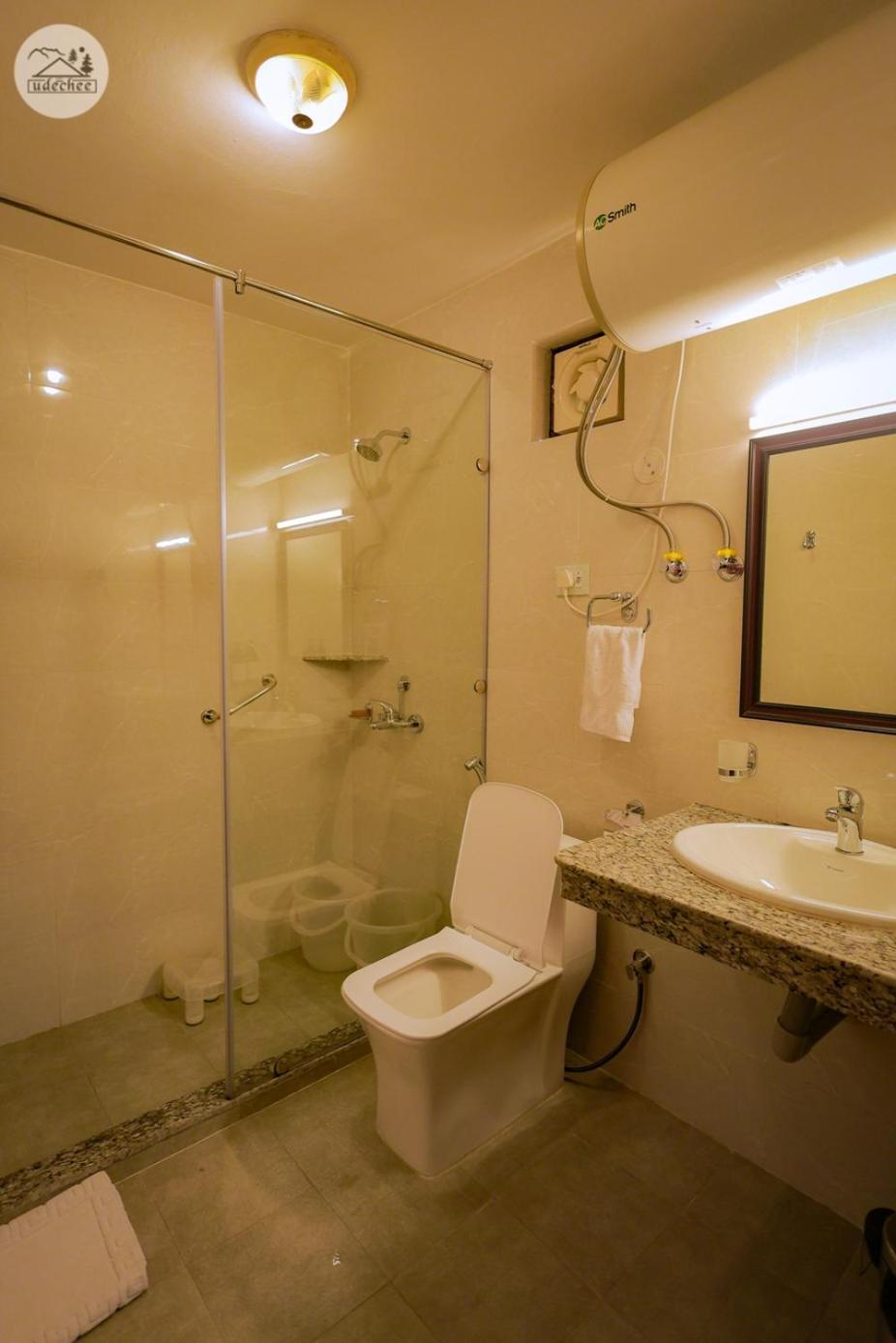 Hotel Udechee Huts, McLeod Ganj
