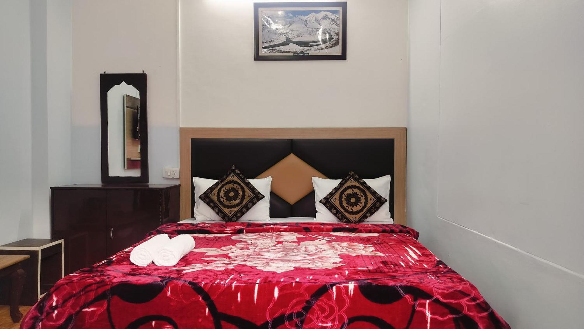Pine Wood Mcleodganj Homestay McLeod Ganj