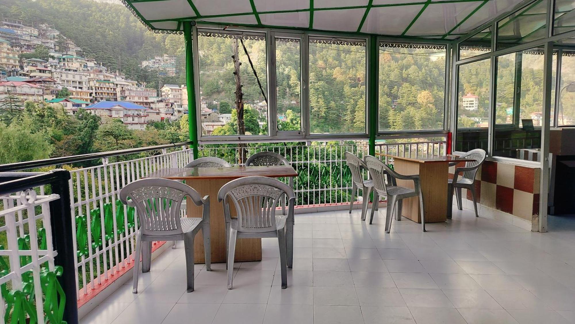 Homestay Pine Wood Mcleodganj