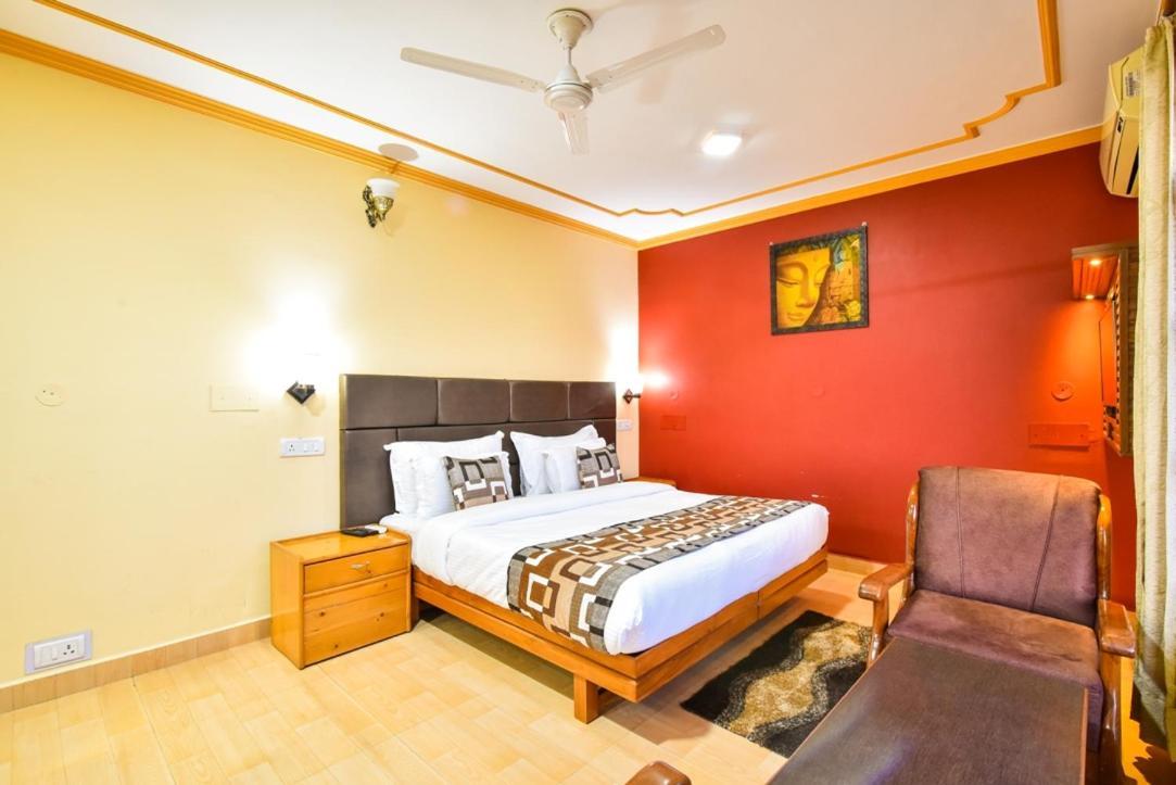 Zambala House 3*
